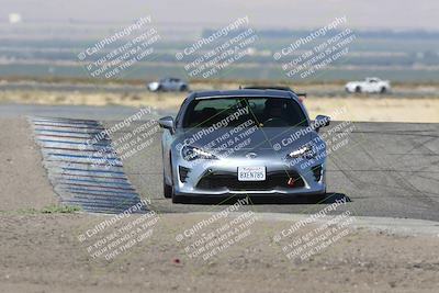 media/Sep-15-2024-Speed Ventures (Sun) [[7a54f7ed2f]]/Yellow Group/Session 1 (Outside Grapevine)/